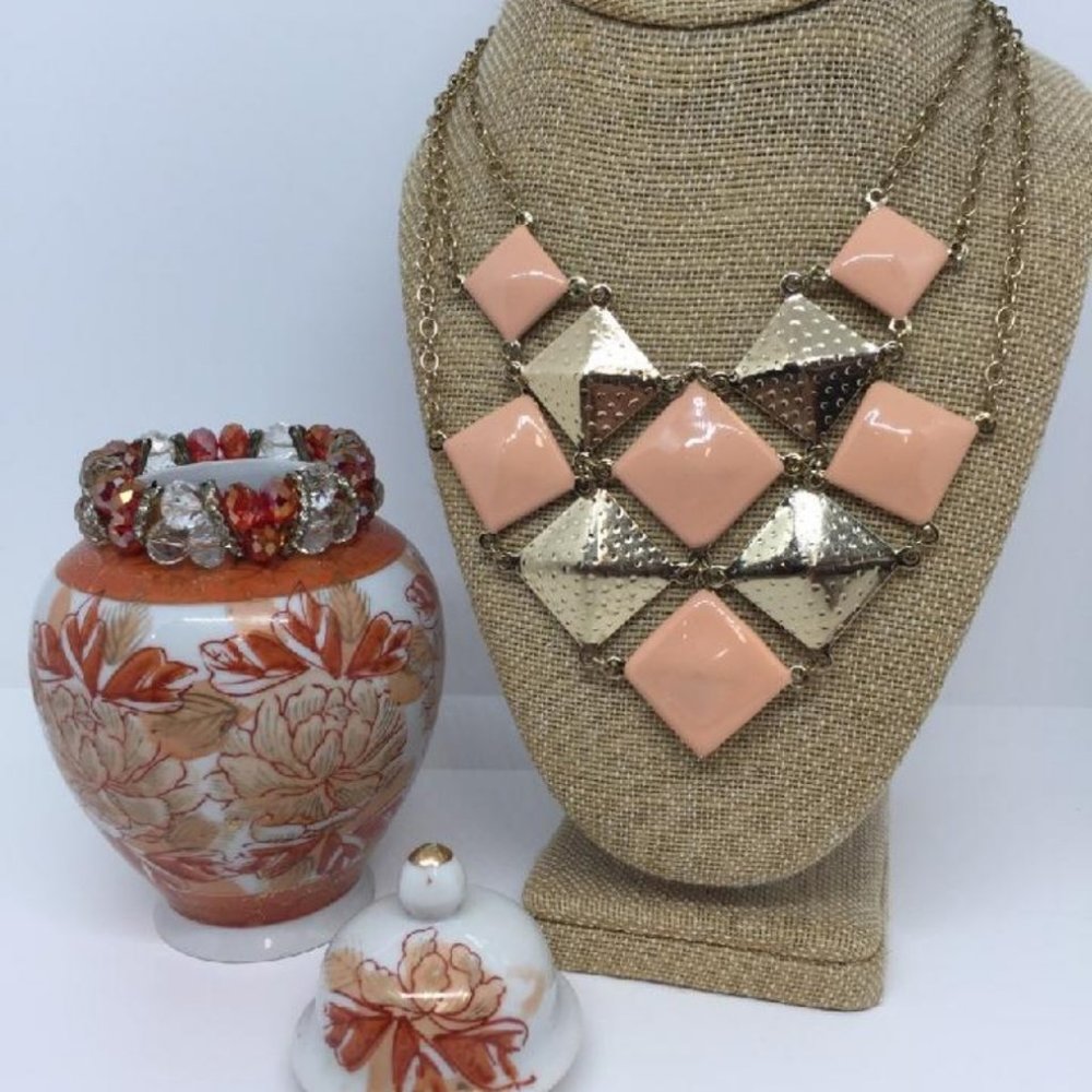 Gold Modern Geometric Peach Bib Necklace Lotus Gin - image 6